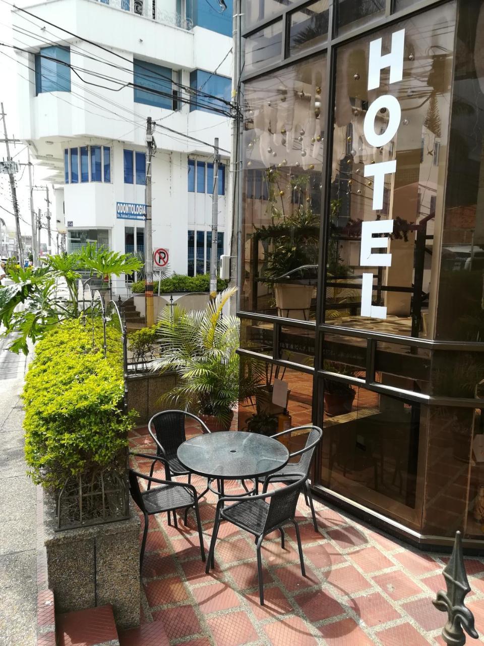 Hotel Costa Del Sol 3*