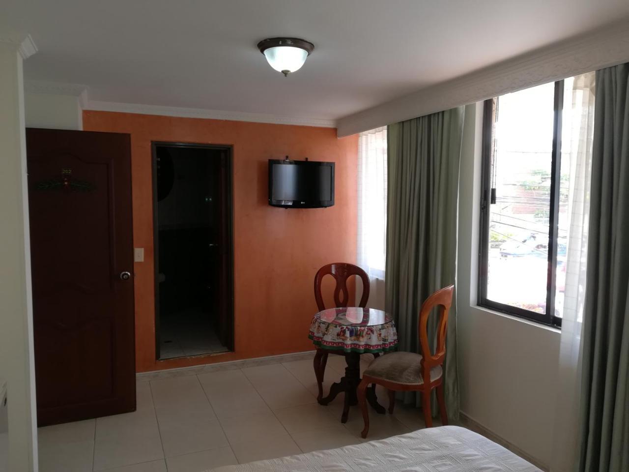 Costa Del Sol Hotel 3*