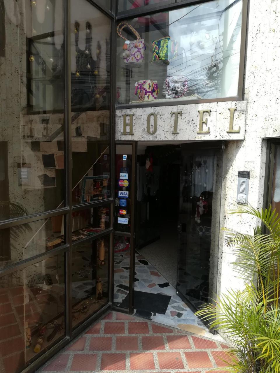 Hotel Costa Del Sol 3*